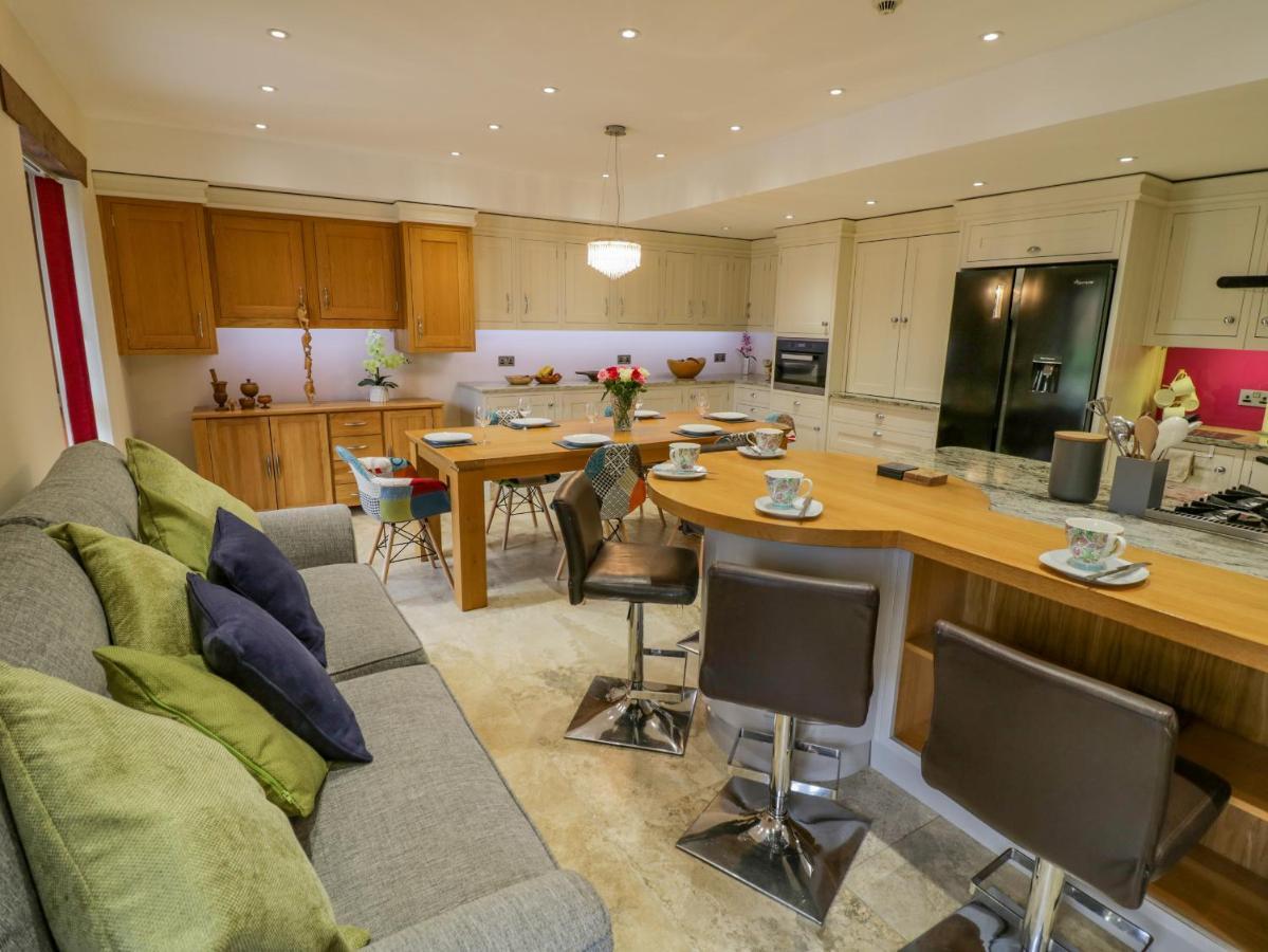The Stables Villa Stourbridge Buitenkant foto
