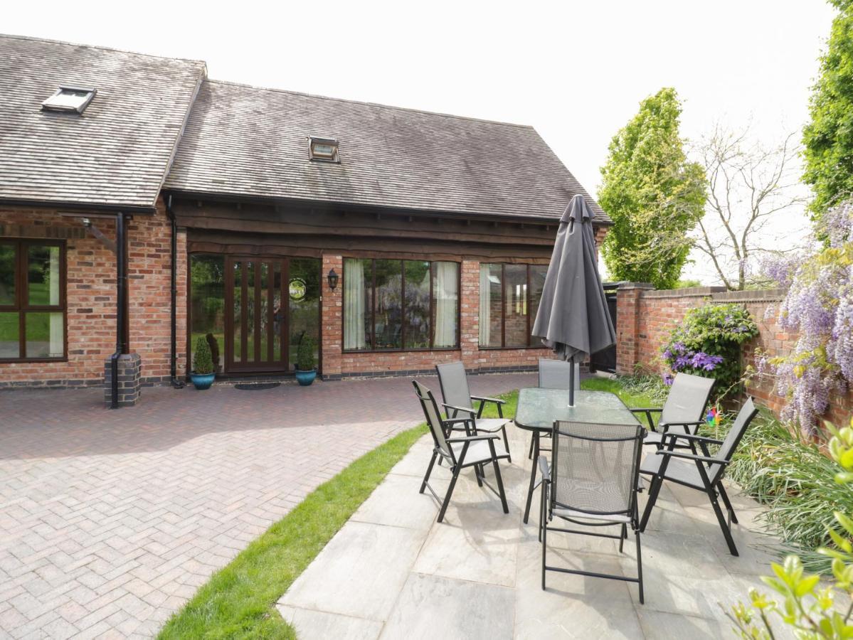 The Stables Villa Stourbridge Buitenkant foto